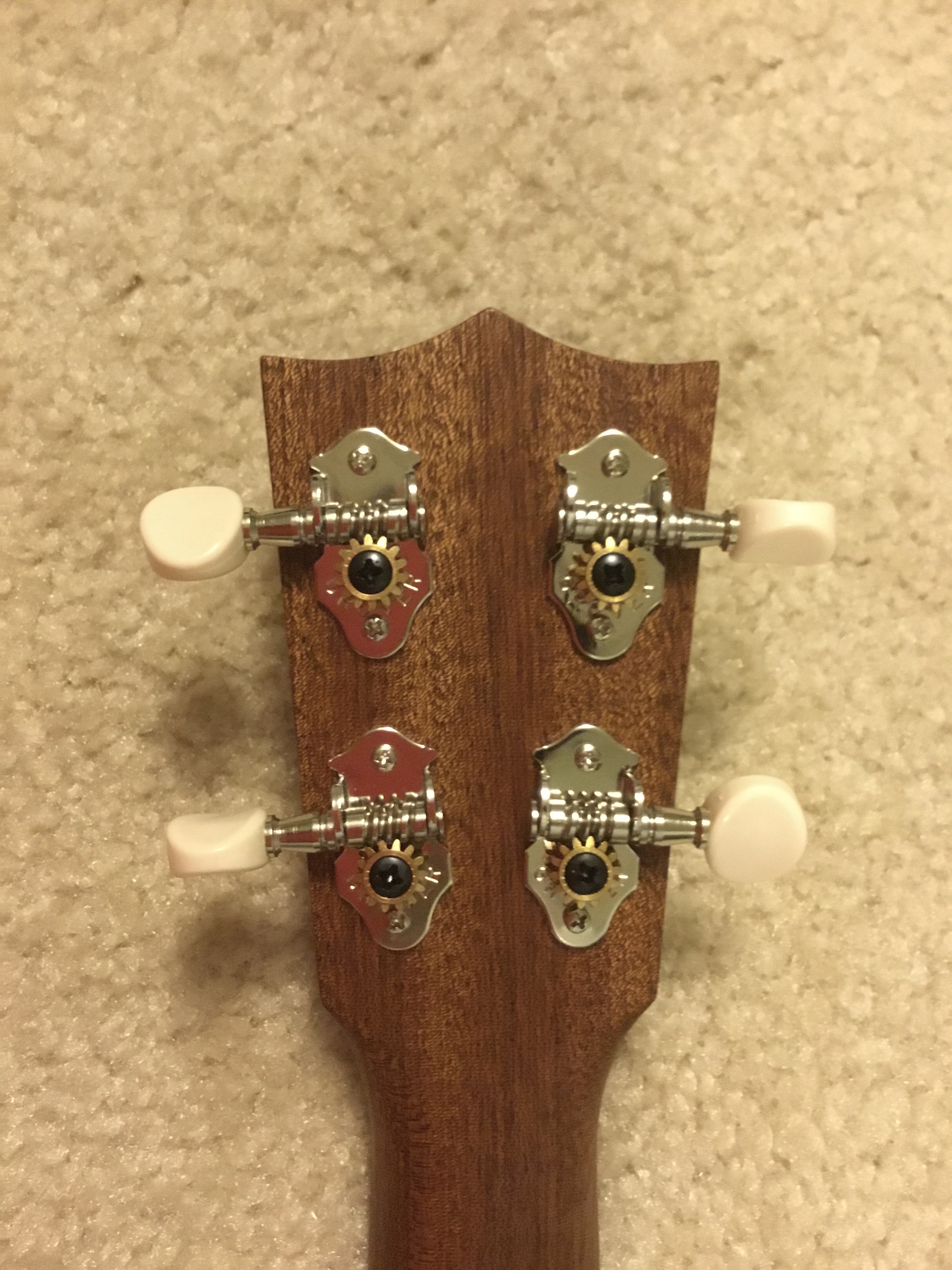 Flea Market Music market place page offers an on-line auction type ...